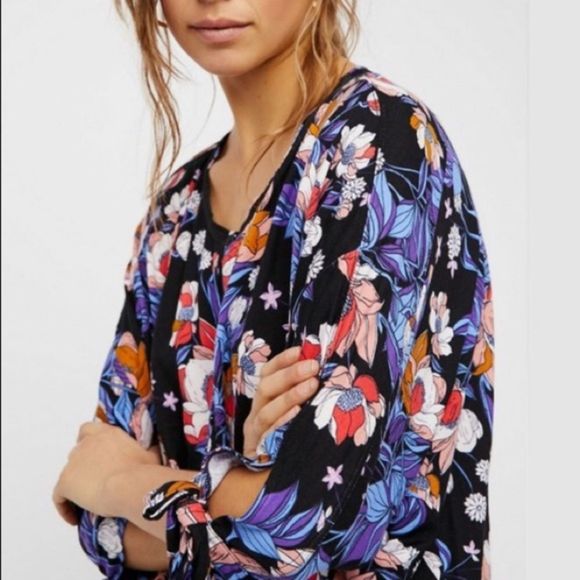 Free People Keepin' On Tee Tropical Floral Print - Picture 3 of 6